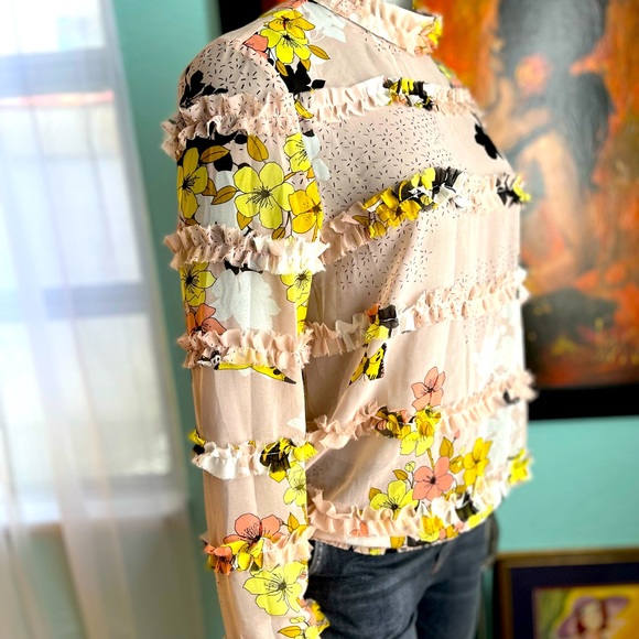 GUESS Baby pink Sheer Floral Embroidered Long Sleeve Blouse. Size M. - Picture 7 of 12